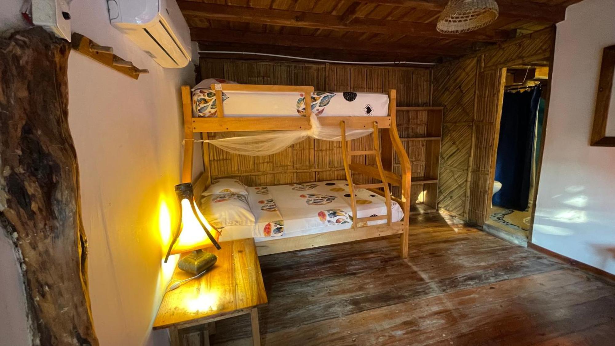 Hostal Olmito קנואה מראה חיצוני תמונה