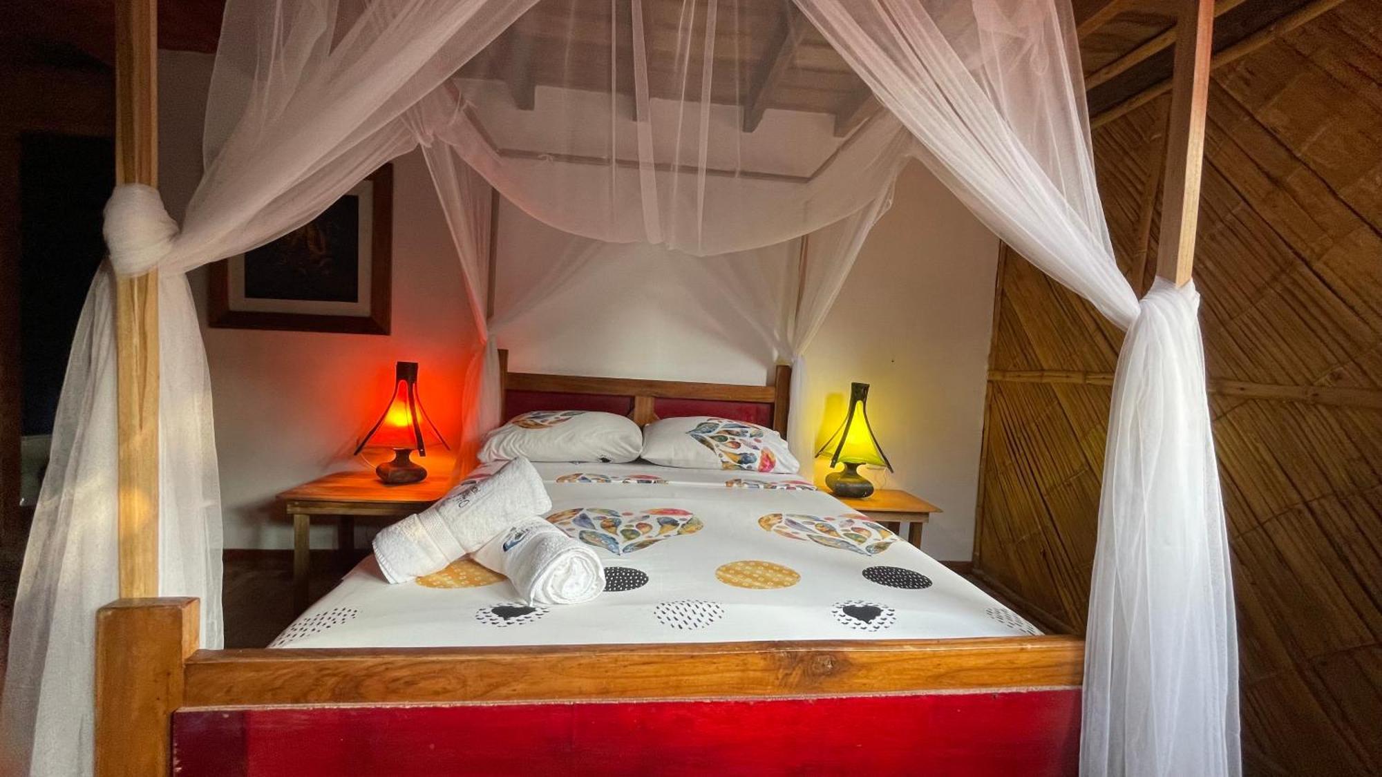 Hostal Olmito קנואה מראה חיצוני תמונה